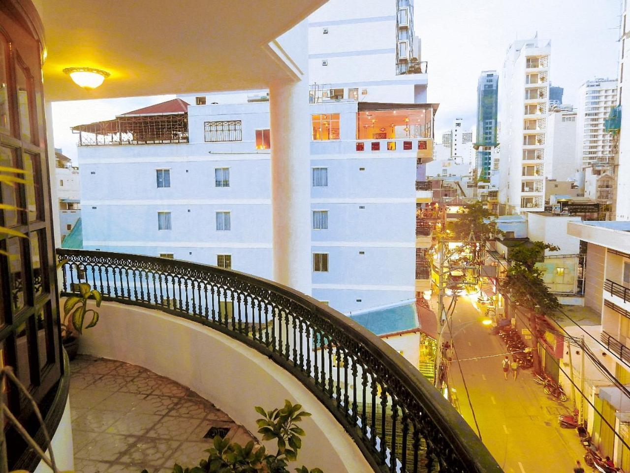 La Suisse Hotel ญาจาง ภายนอก รูปภาพ